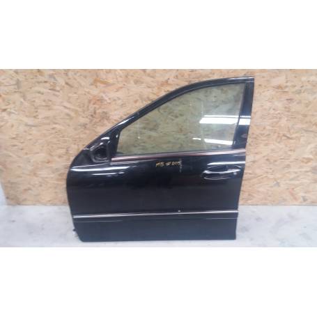 Usa stanga fata Mercedes-Benz C-Class (W203) 00-07